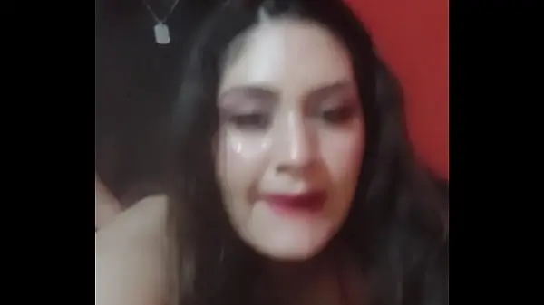 Me cojo a la hermana colegiala de mi amigo