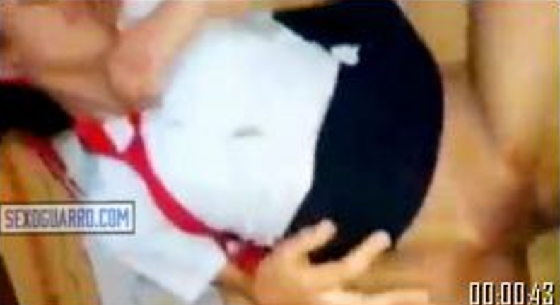 chavita de la prepa llega cachonda del colegio y quiere coger