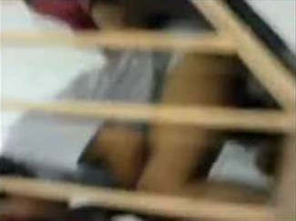 graban alumnos de prepa cogiendo en las escaleras del colegio