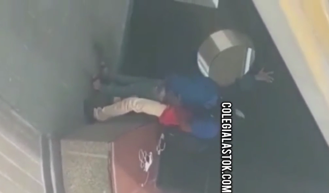 parejita de novios grabados cogiendo en el colegio