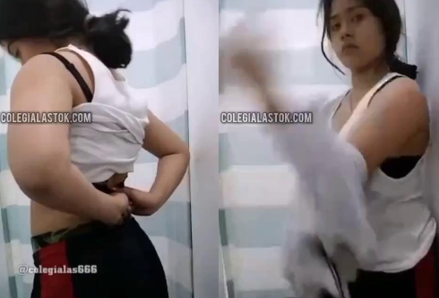 jovencita colegiala se graba quitandose la ropa despues del colegio