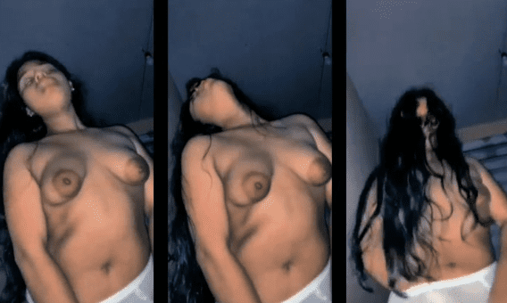Jovencita caliente se masturba en la cama