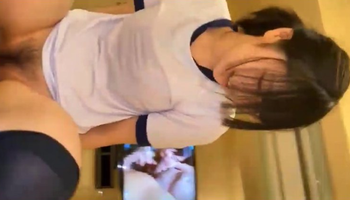 jovencita colegiala cogiendo rico en su habitacion con el novio