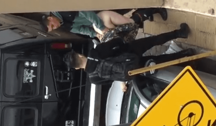 cogiendo a una amiga borracha en la calle